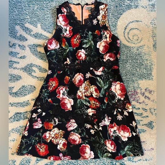 Chelsea 28 Black Foxie Floral Lace Trim Mini Dress size L - Picture 2 of 10